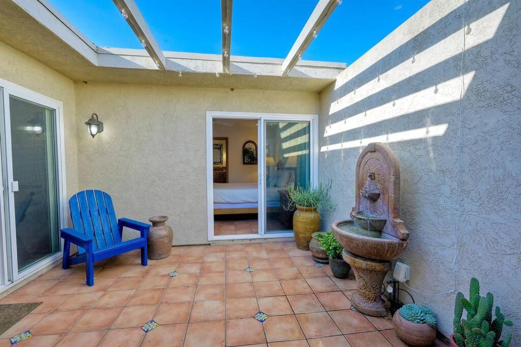 Great Group Retreat! Hacienda Decor, Spacious Floor Plan, Private Backyard 卡尔斯巴德 外观 照片