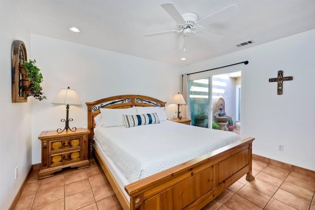 Great Group Retreat! Hacienda Decor, Spacious Floor Plan, Private Backyard 卡尔斯巴德 外观 照片